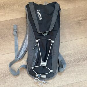 Camelbak Classic Hydration‎ Pack Gray/Black Without Bladder No Bladder Unisex